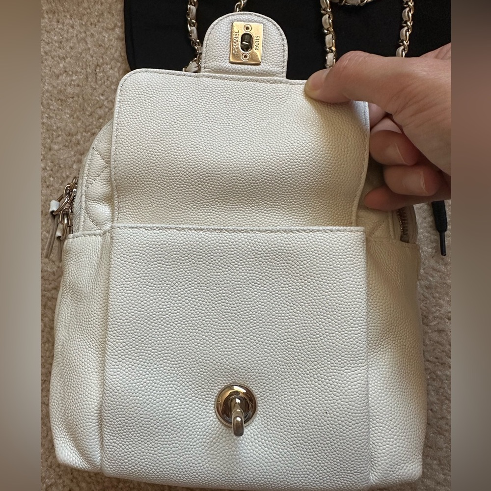 Chanel white caviar day mini backpack.
Used, need spa. - Picture 6 of 16